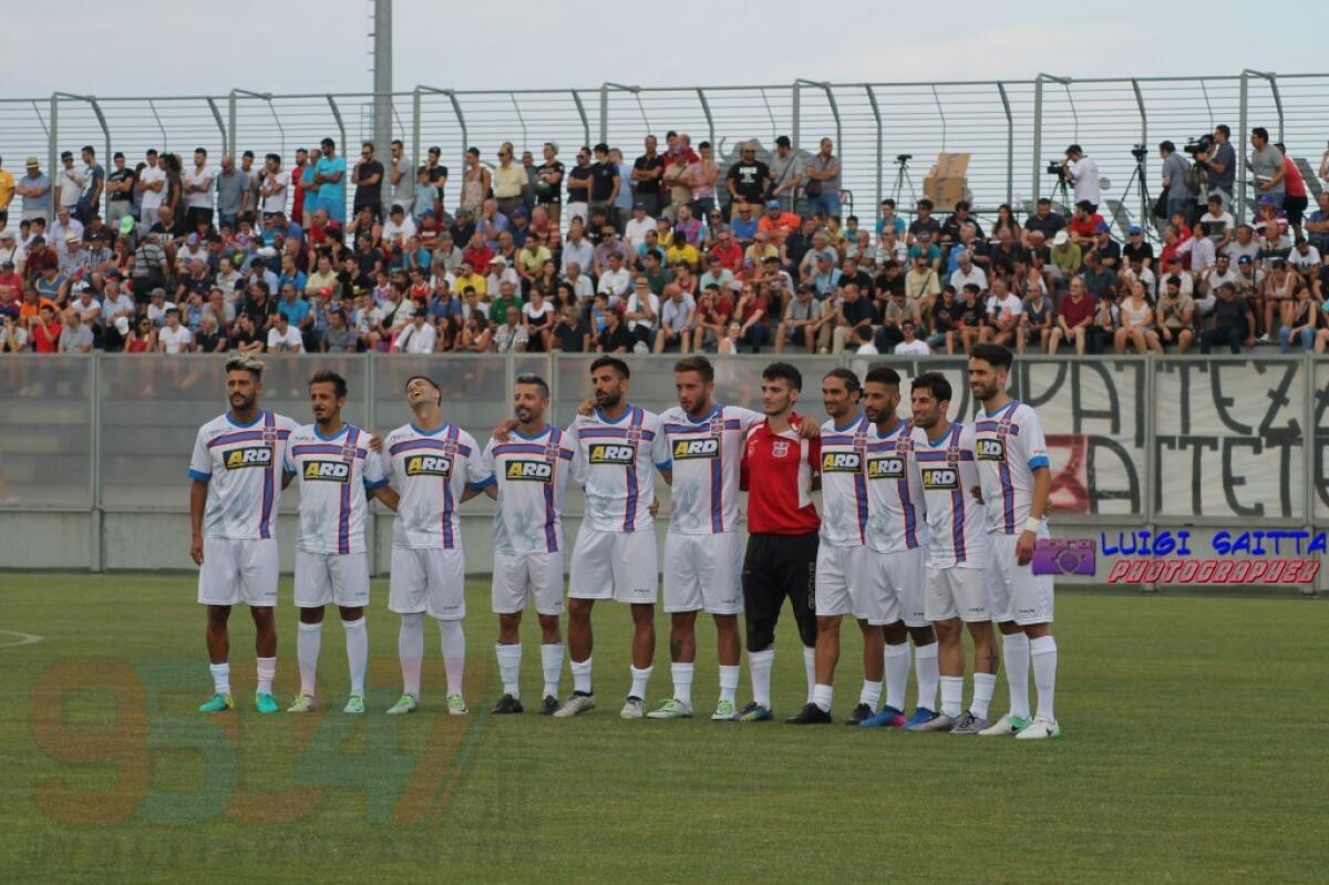PATERNO' CALCIO ESORDIO A CALTAGIRONE - 