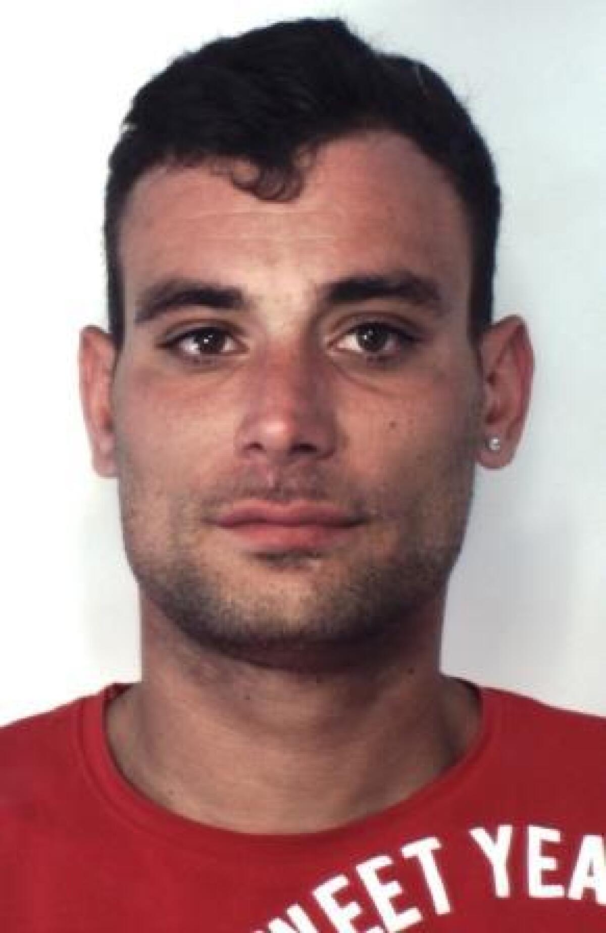 CATANIA: NON SI FERMANO ALL’ALT DEI CC., ARRESTATO E RECUPERATI 6 CLIMATIZZATORI RUBATI - 