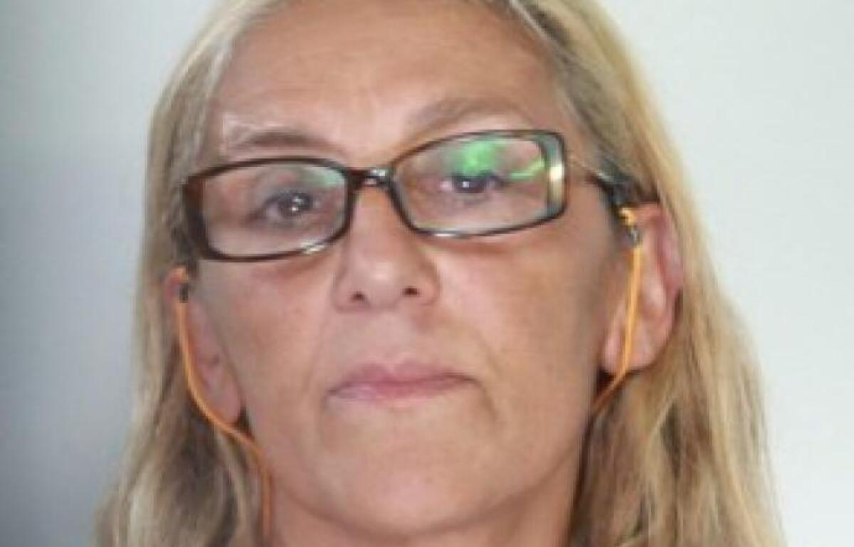 CATANIA: MINACCIAVA E AGGREDIVA I CONDOMINI DI UNO STABILE, ARRESTATA - 