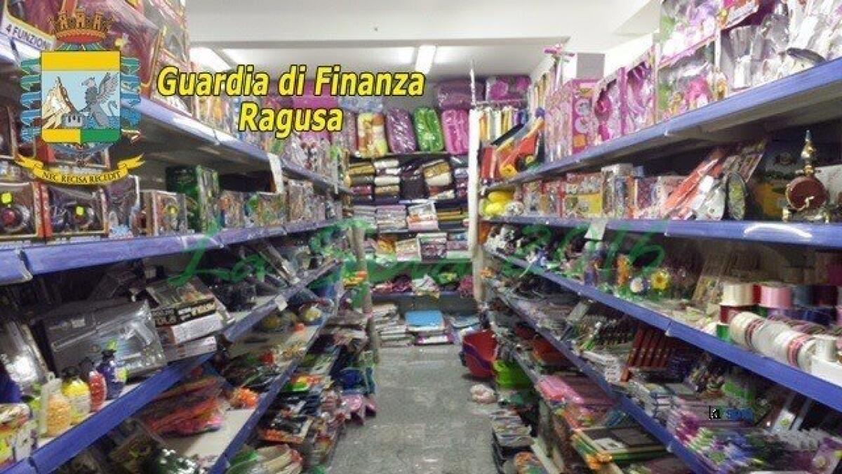 RAGUSA, FINANZA SEQUESTRA OLTRE 40MILA PRODOTTI CONTRAFFATTI - 