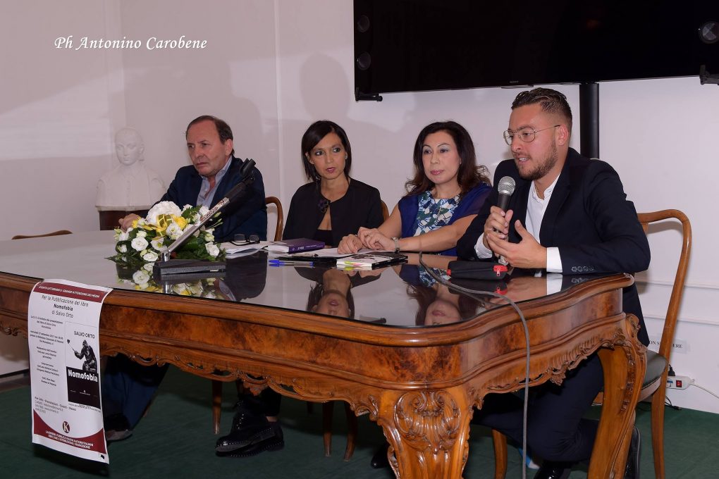 PATERNÒ: PRESENTATO IL LIBRO “NOMOFOBIA” DI SALVO ORTO