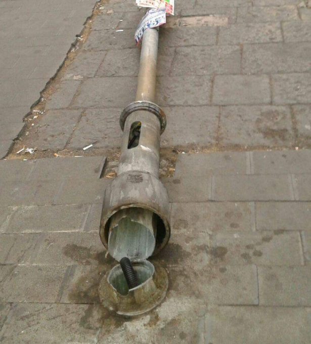 LAMPIONE DIVELTO NELLA NOTTE "ALLE PALME" - FOTO