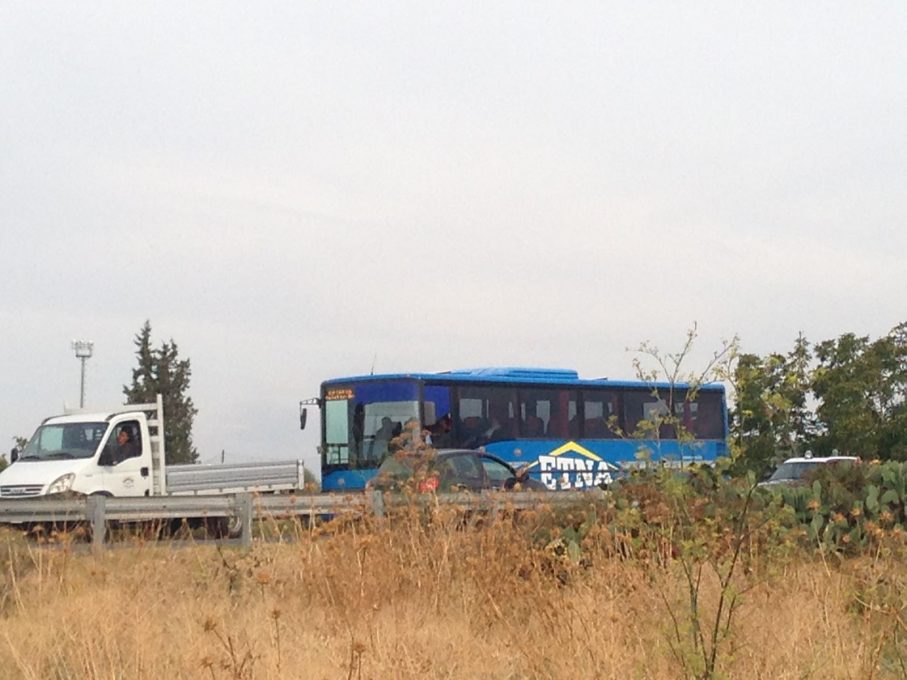 CAMION IN FIAMME SULLA STATALE 284 IN TERRITORIO S.M. LICODIA - FOTO