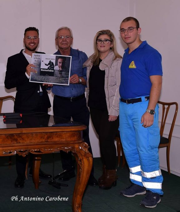 PATERNÒ: PRESENTATO IL LIBRO “NOMOFOBIA” DI SALVO ORTO