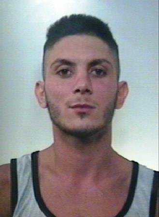 CALTAGIRONE: RUBANO CIBO ALL'EUROSPIN, INDIVIDUATI E ARRESTATI