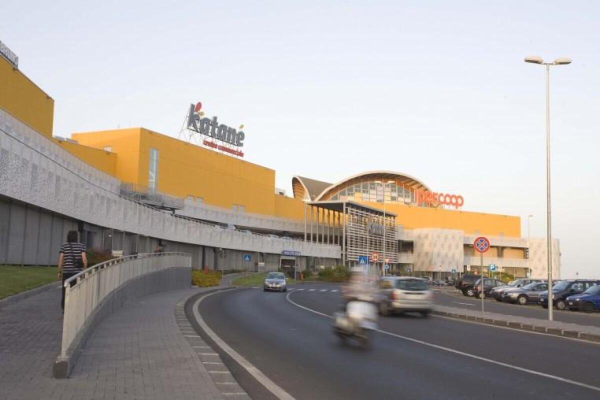 CATANIA: RUBANO CIBO E ALCOLICI AL KATANÈ, DUE DONNE ARRESTATE - 