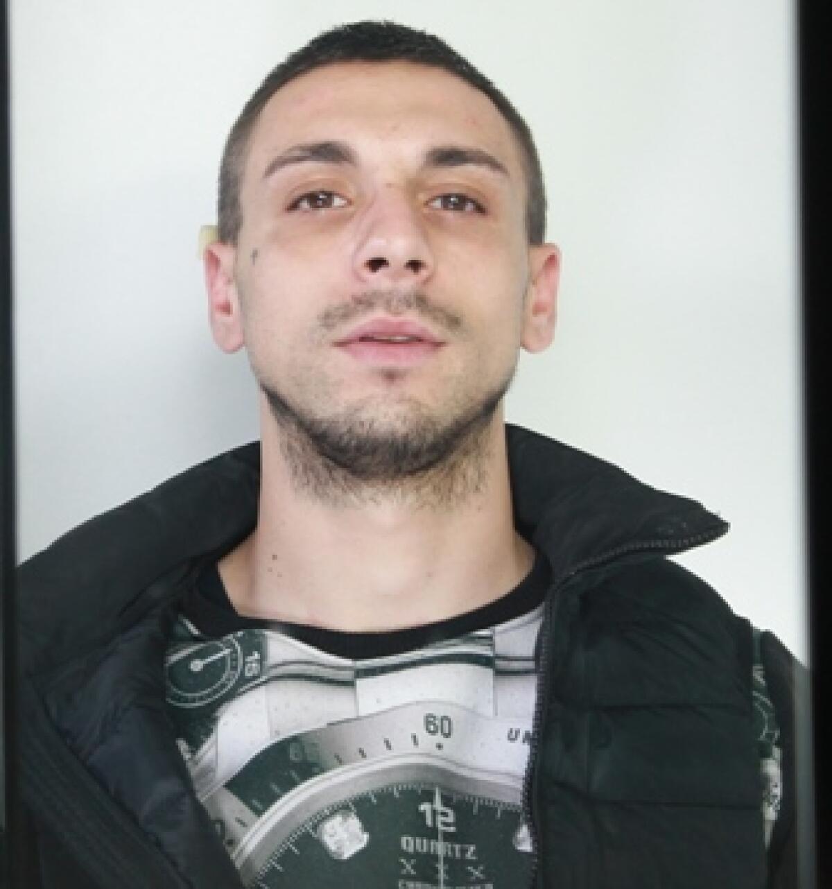 CATANIA: SPACCIAVA NONOSTANTE FOSSE AI DOMICILIARI - 