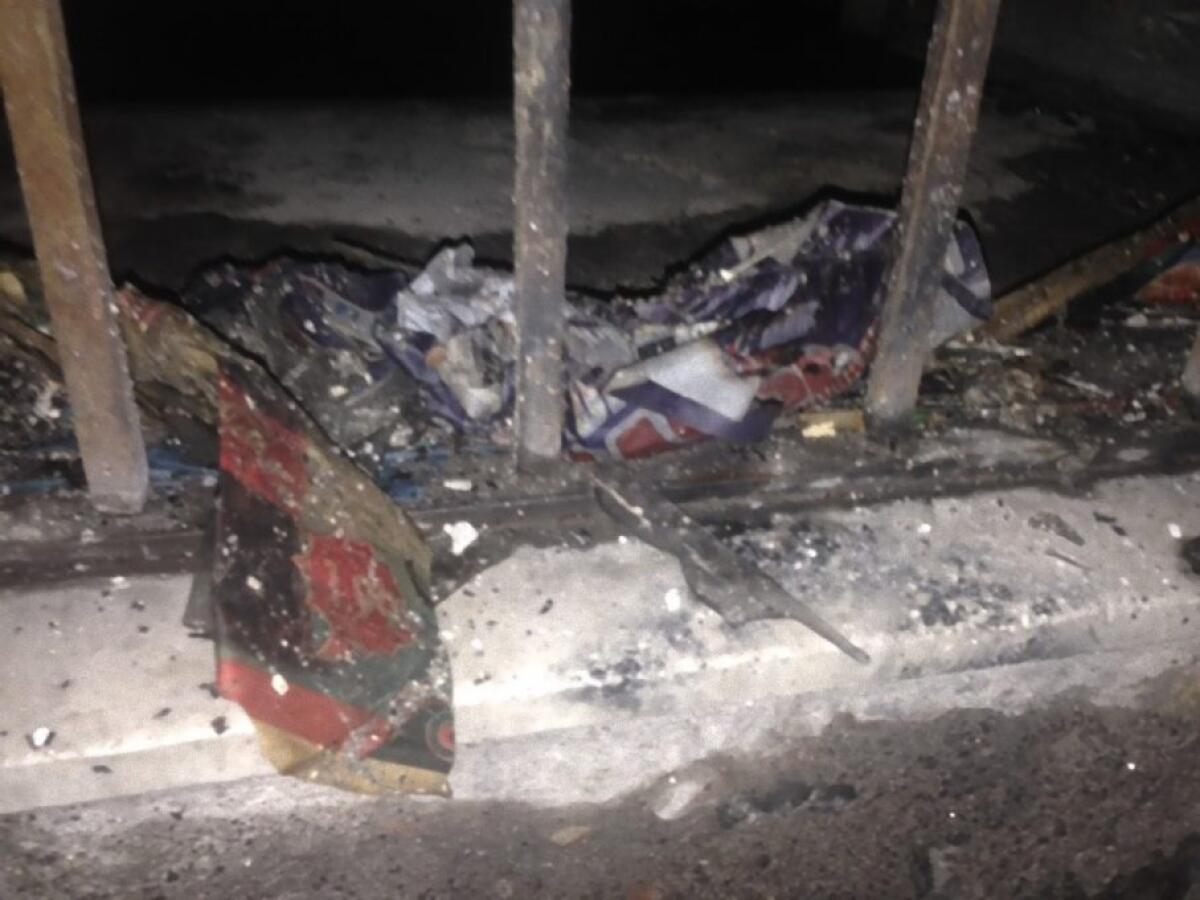 PATERNO' ANCORA FIAMME IN VIA SAN GAETANO - FOTO - 