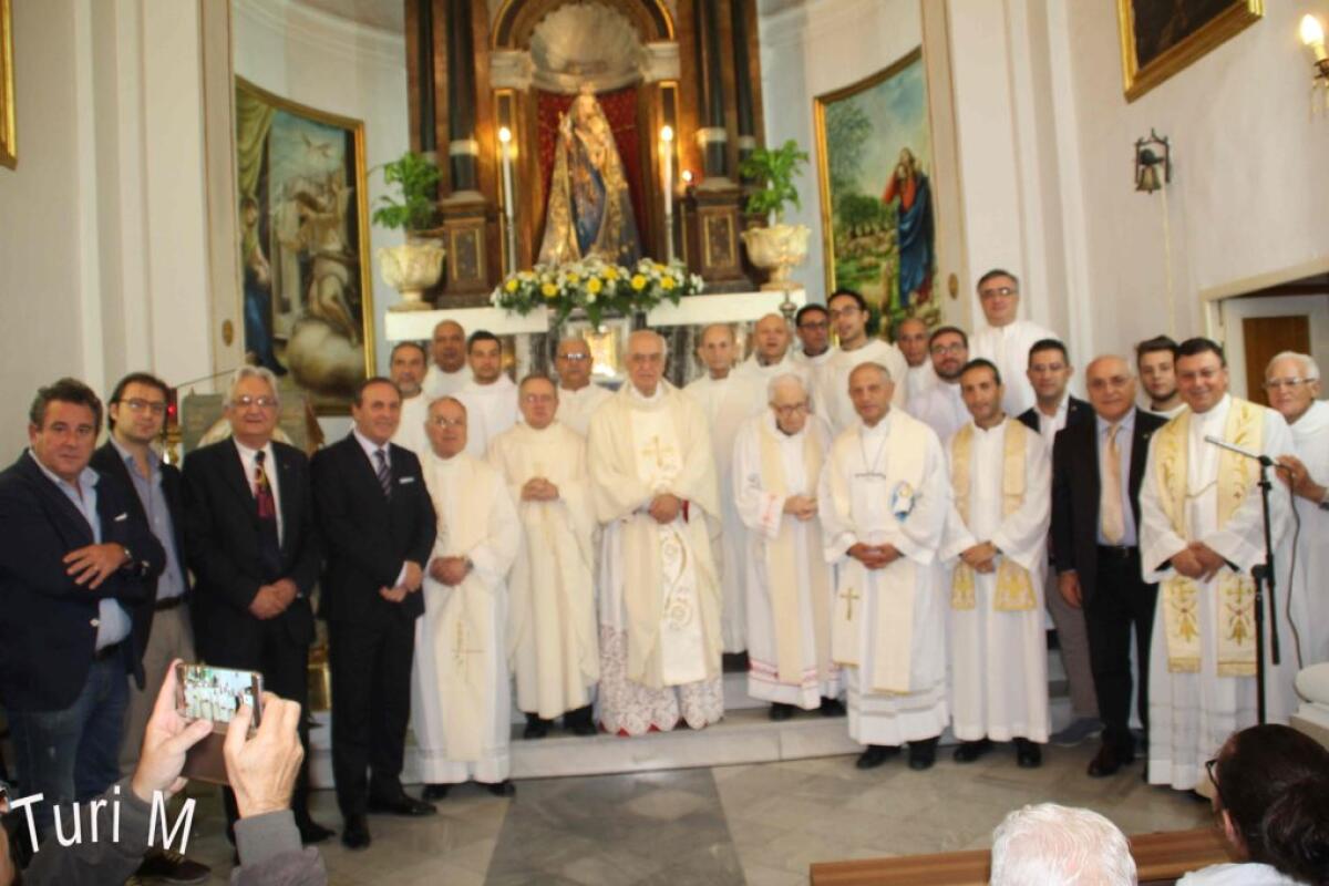 PATERNO': PADRE ANTONINO TOMASELLO FESTEGGIA IL 40° ANNIVERSARIO DI SACERDOZIO - FOTO - 