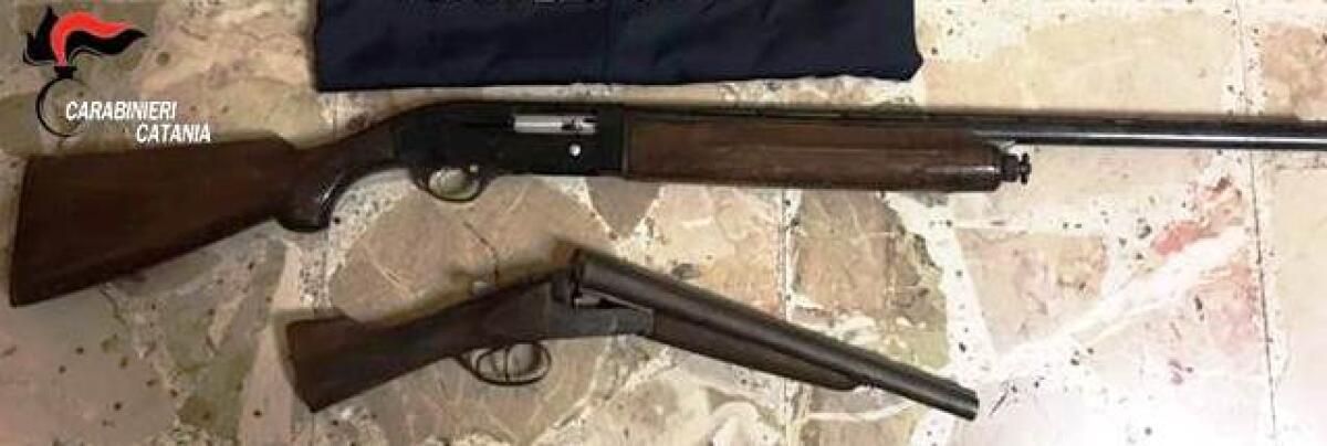 CATANIA: NASCONDE DUE FUCILI RUBATI IN UNA APECAR, ARRESTATO 45ENNE - 