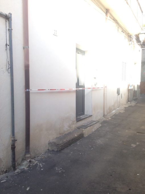 PATERNÒ: CROLLA PARTE DEL TETTO, 3 FERITI IN VIA GIRGENTI - LE FOTO