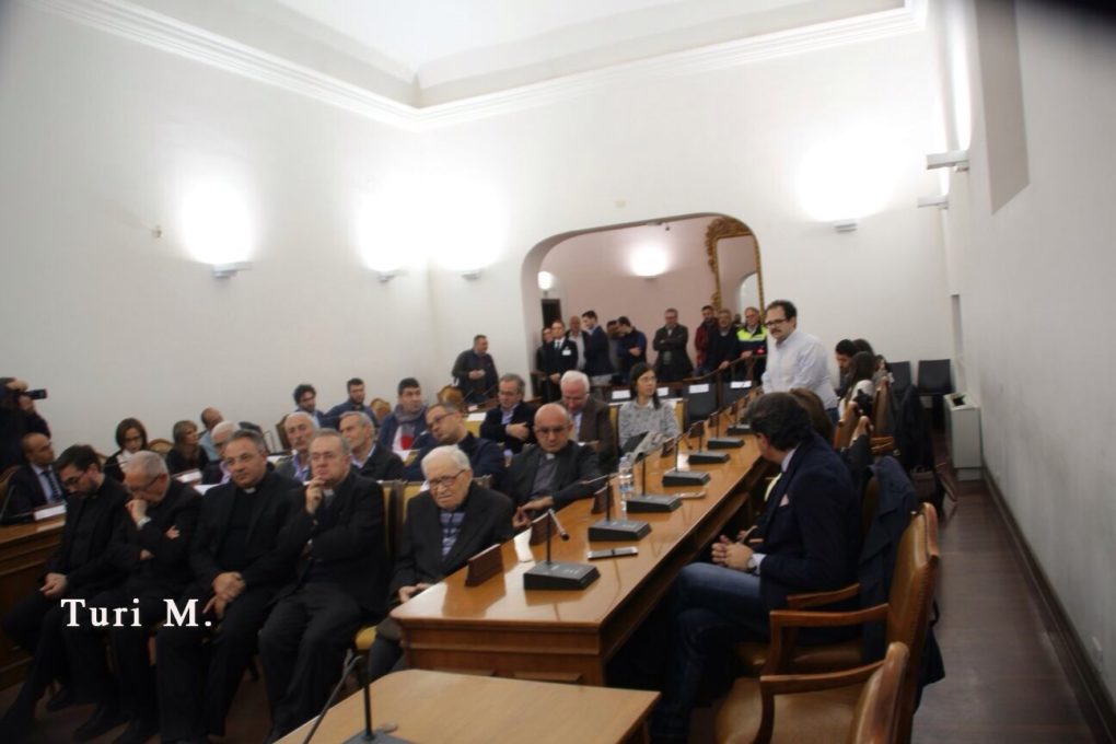 PATERNÒ: MONSIGNOR GRISTINA INCONTRA LE AUTORITÀ LOCALI - LE FOTO