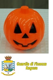 RAGUSA: 100MILA ARTICOLI DI HALLOWEEN ILLEGALI, SEQUESTRO IN MEGASTORE CINESE - FOTO