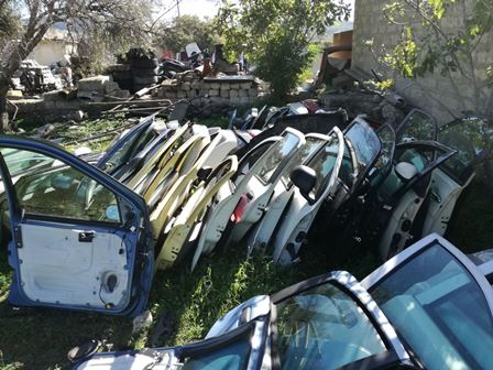 PALAGONIA: SEQUESTRATO UN DEPOSITO ABUSIVO DI AUTO RUBATE
