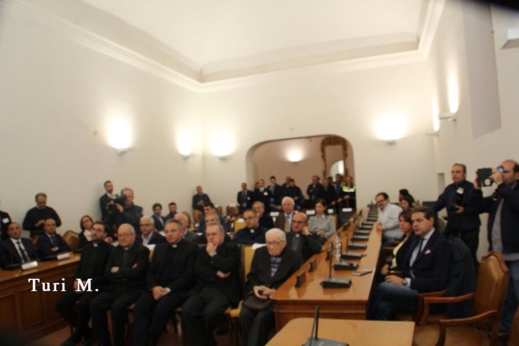 PATERNÒ: MONSIGNOR GRISTINA INCONTRA LE AUTORITÀ LOCALI - LE FOTO