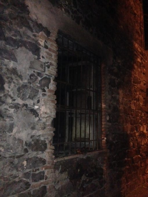 PATERNO' ANCORA FIAMME IN VIA SAN GAETANO - FOTO