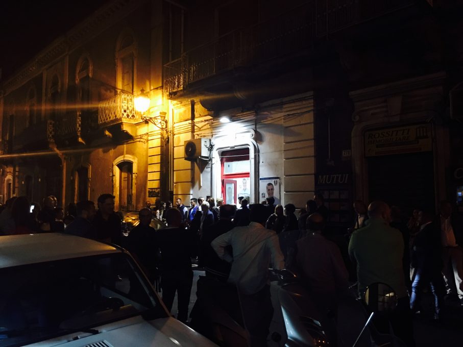 SINATRA APRE LA CAMPAGNA ELETTORALE PER LE REGIONALI. CON LUI, IL COORDINATORE PROVINCIALE DI FORZA ITALIA, SALVO POGLIESE