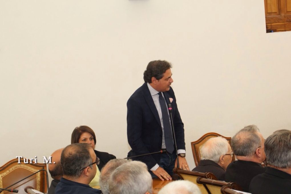 PATERNÒ: MONSIGNOR GRISTINA INCONTRA LE AUTORITÀ LOCALI - LE FOTO