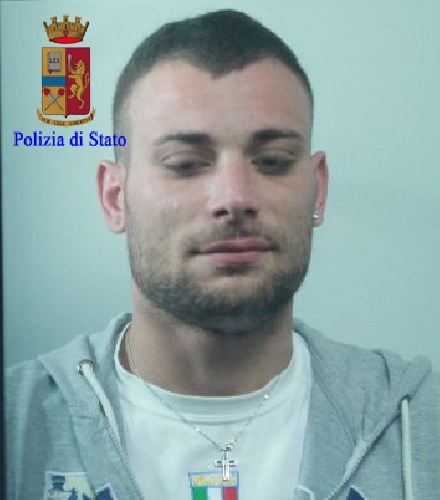 RUBAVANO I MEZZI ALLE AZIENDE, SGOMINATA BANDA DI CATANESI - LE FOTO