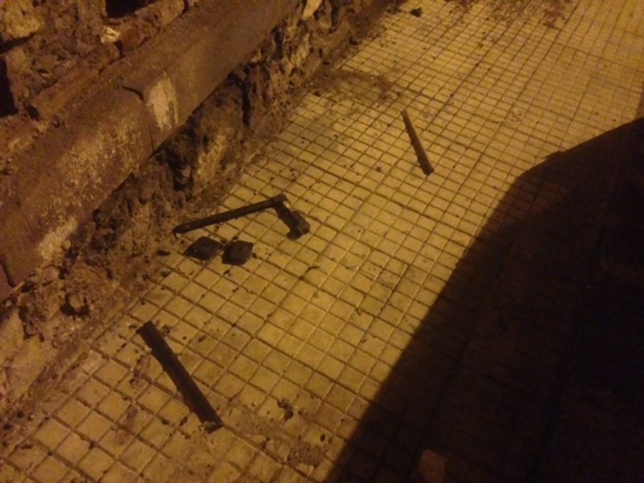 PATERNO' ANCORA FIAMME IN VIA SAN GAETANO - FOTO