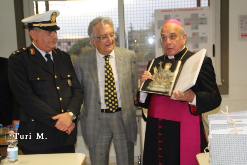 PATERNÒ: MONSIGNOR GRISTINA INCONTRA LE AUTORITÀ LOCALI - LE FOTO