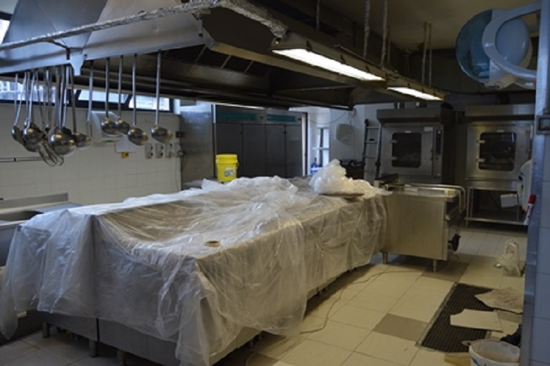 CATANIA: SCARSA SICUREZZA E CONDIZIONI IGIENICHE PESSIME, IN UNA STRUTTURA ALBERGHIERA DEL LUNGOMARE - FOTO