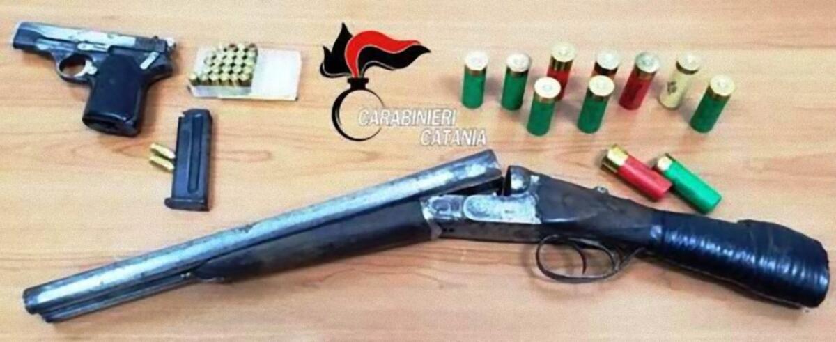 PATERNO': BLITZ NELLE CAMPAGNE: SCOVATE E SEQUESTRATE ARMI - 