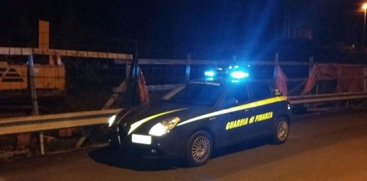 PATERNÒ: ARRESTATI DUE SPACCIATORI, SEQUESTRATI 640 GRAMMI DI MARIJUANA. - 