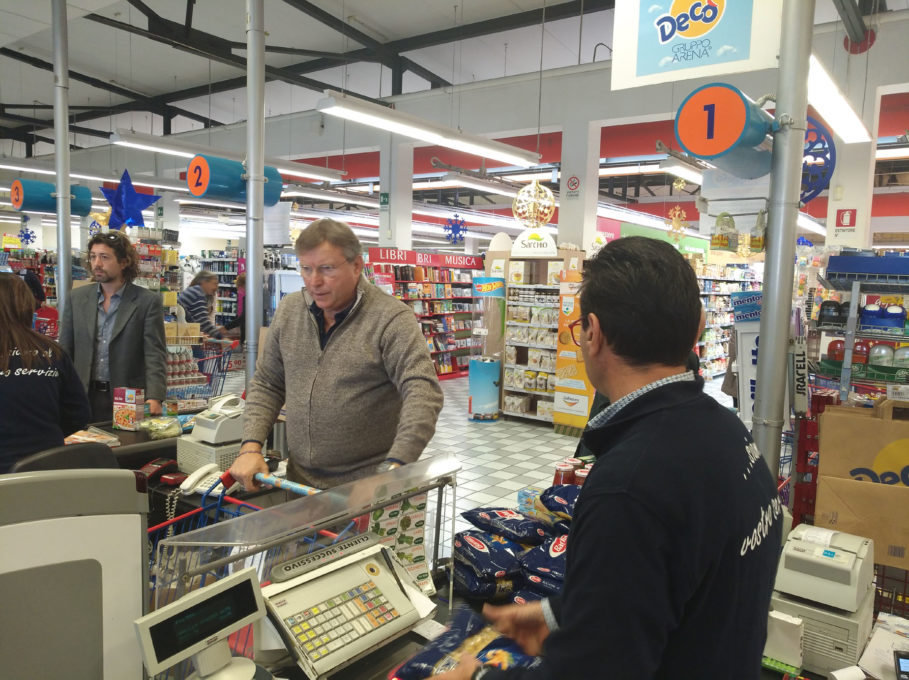 GIORNATA COLLETTA ALIMENTARE, ADESIONE DEL CALCIO CATANIA CON PIETRO LO MONACO IN PRIMA FILA (FOTO)