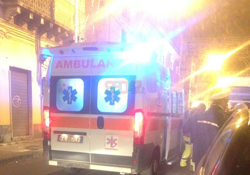 PATERNÒ, GIOVANE INVESTITA IN VIA G.B. NICOLOSI