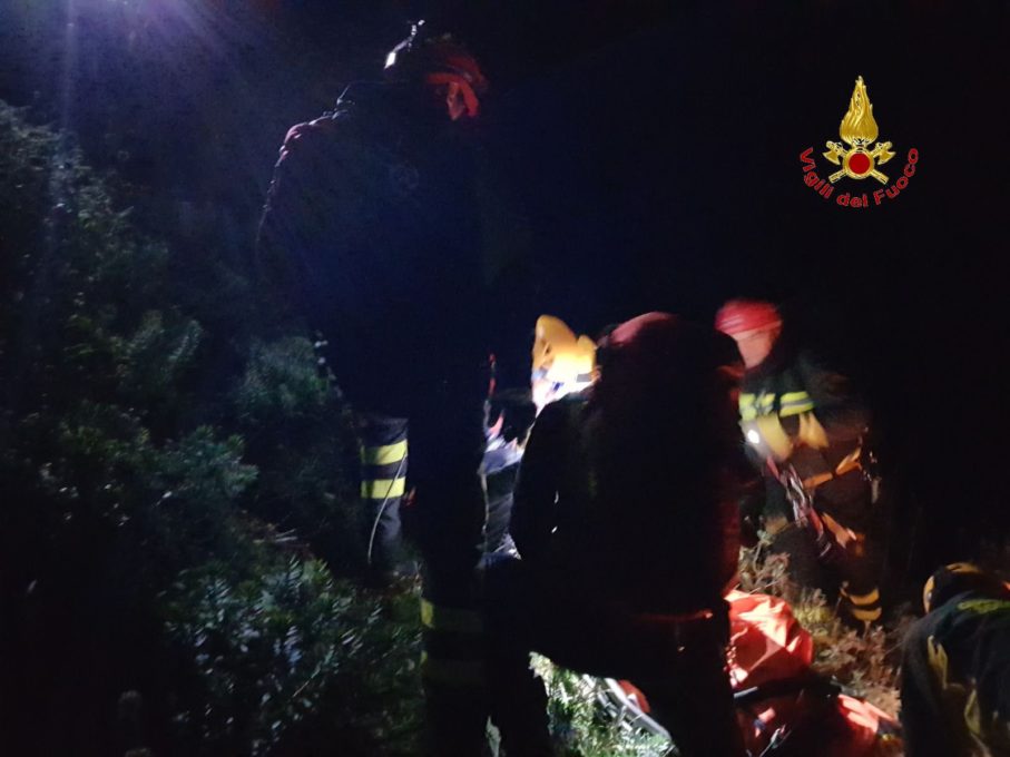 MANDANICI (ME): CACCIATORE MUORE MENTRE INSEGUE DEI CINGHIALI, SALMA RECUPERATA DAI FINANZIERI - FOTO