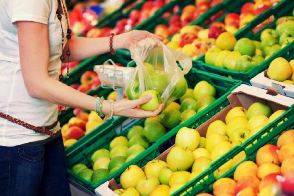 Dal 1° gennaio 2018 sacchetti frutta e verdura a pagamento - 