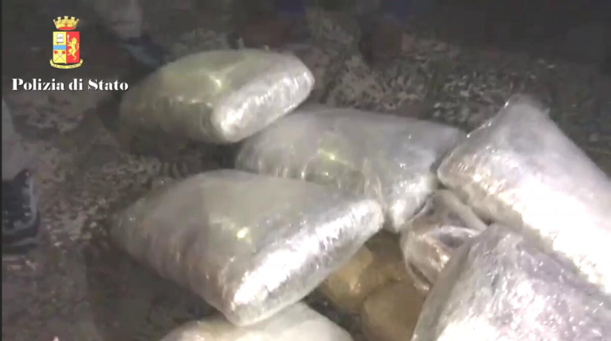 CATANIA: In auto con 45 chili di marijuana: tre arresti - 