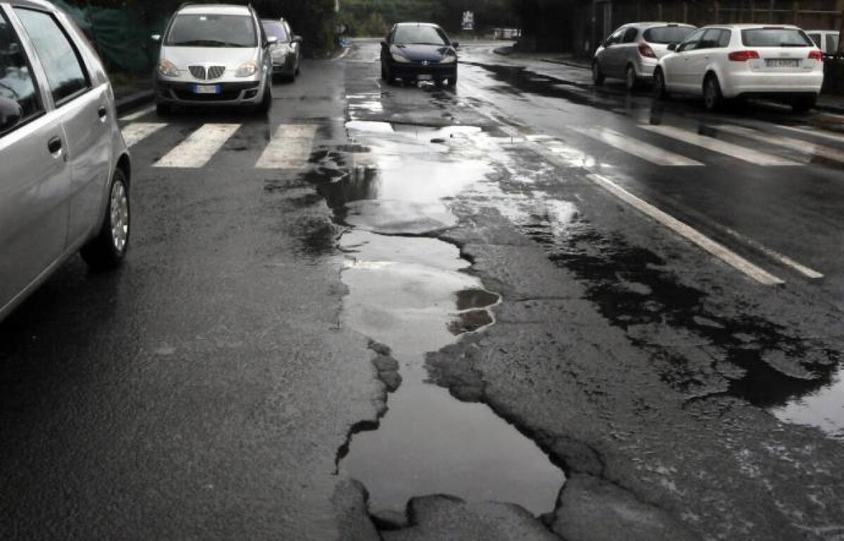 PATERNO': Attivato numero per segnalazione strade e verde pubblico - 