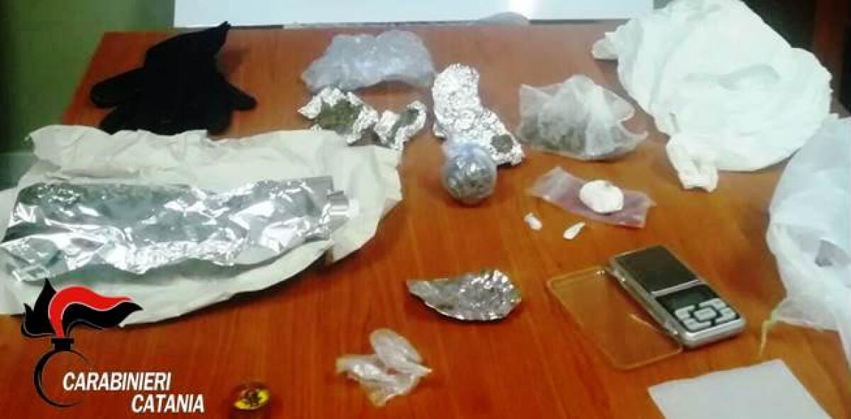 BIANCAVILLA: Due pusher arrestati in flagranza - 