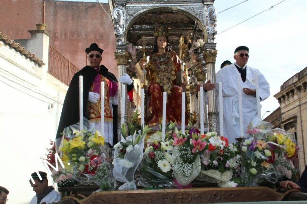 BELPASSO: Santa Lucia fra la sua gente