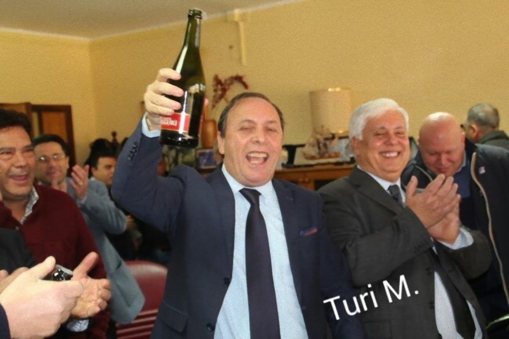 PATERNO': Gli auguri del sindaco alla stampa