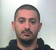 NICOLOSI: Svaligiano una villa, presi mentre si spartiscono il bottino