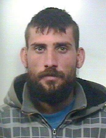 SANTA MARIA DI LICODIA: Catturato ricercato, per gelosia aveva sequestrato la ex compagna scaraventandola poi fuori dall’auto in corsa