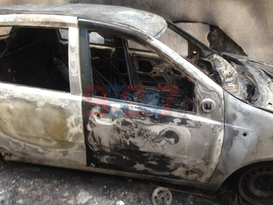 PATERNO' AUTO IN FIAMME, PAURA NEL QUARTIERE SAN MICHELE - LE FOTO