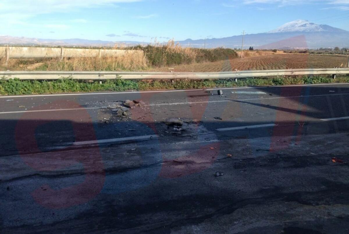 Scontro frontale bivio Iannarello, 4 feriti, 2 gravi - Le Foto - 