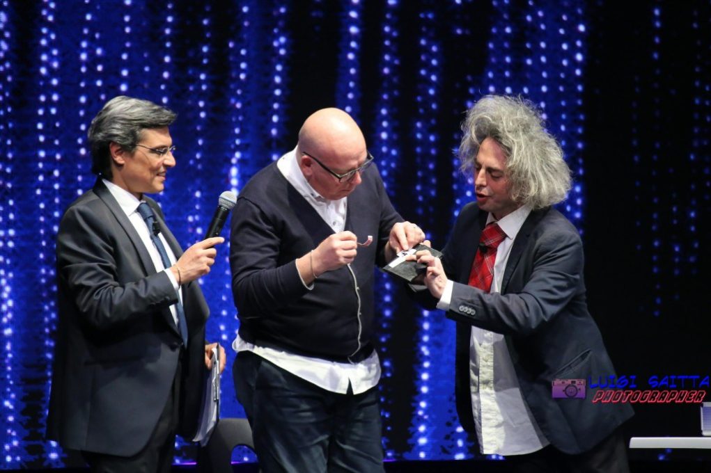 TELEVISIONE: STASERA IL DEBUTTO DI SALVO LA ROSA SU 7 GOLD - LE FOTO