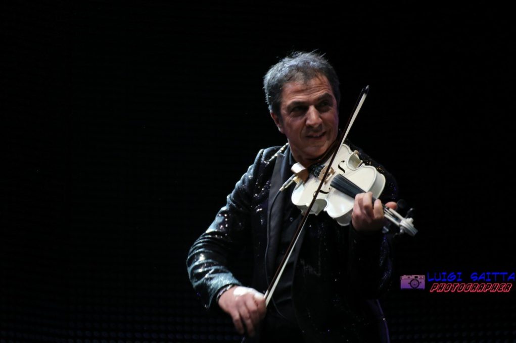 TELEVISIONE: STASERA IL DEBUTTO DI SALVO LA ROSA SU 7 GOLD - LE FOTO