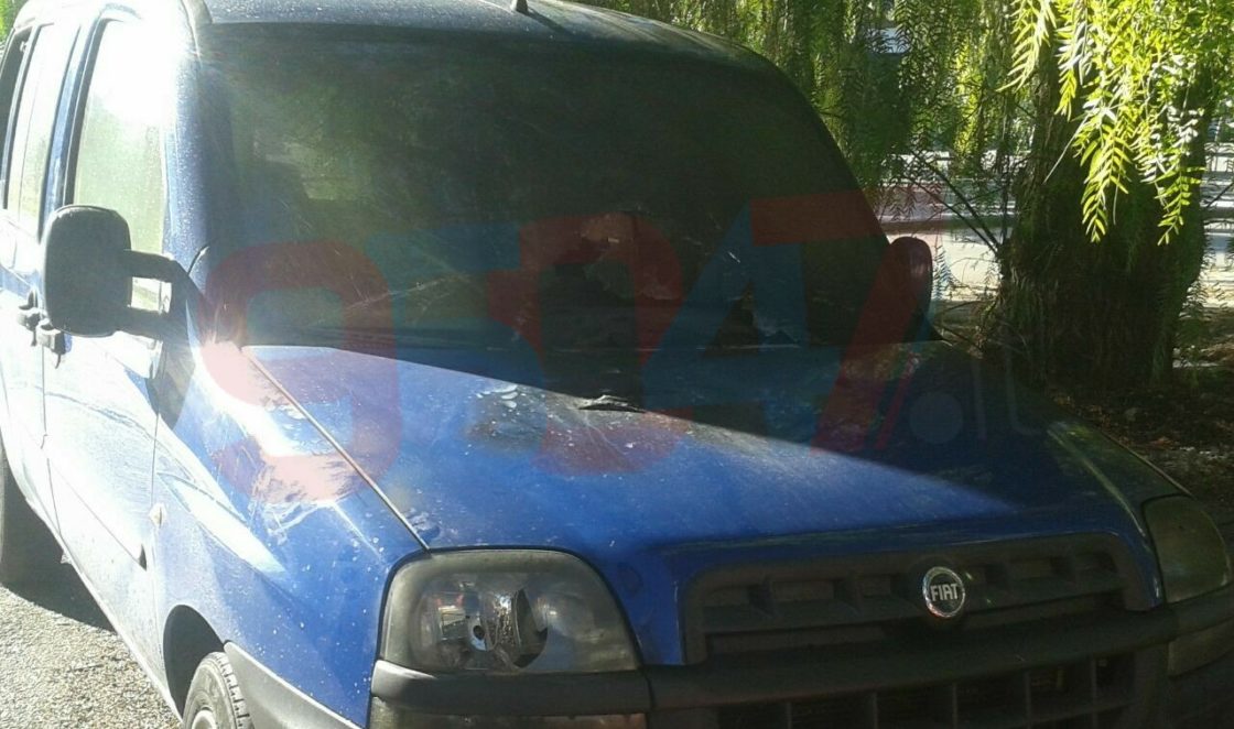 PATERNO': Altra auto in fiamme