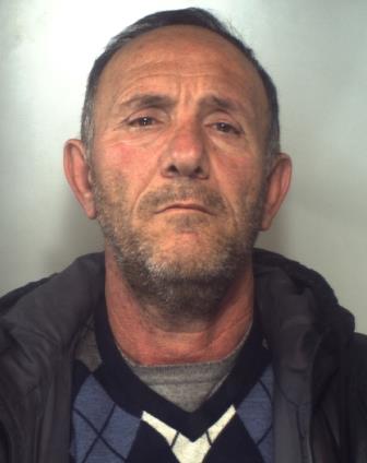 CATANIA: Utilizzavano le ricetrasmittenti per eludere l’intervento delle forze dell’ordine, presi due spacciatori