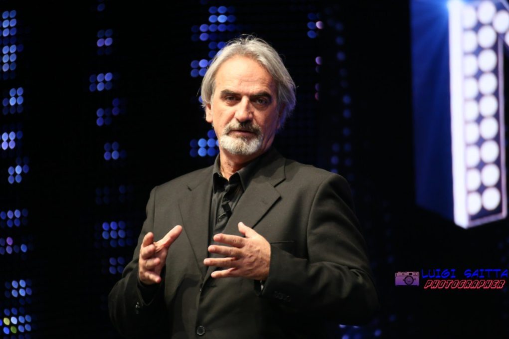 TELEVISIONE: STASERA IL DEBUTTO DI SALVO LA ROSA SU 7 GOLD - LE FOTO