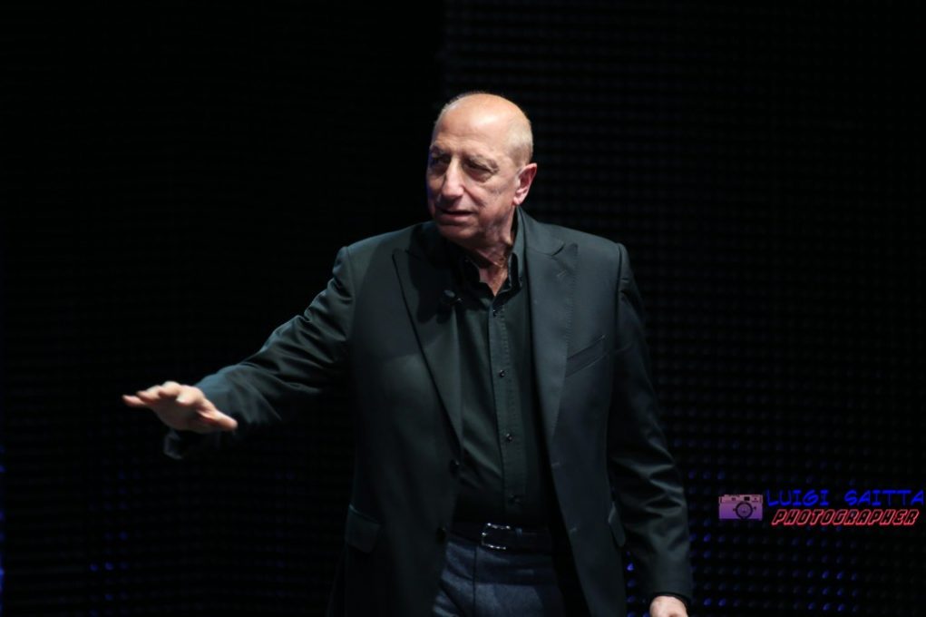 TELEVISIONE: STASERA IL DEBUTTO DI SALVO LA ROSA SU 7 GOLD - LE FOTO