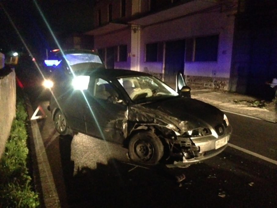 PATERNO': Incidente vicino Schettino - Le foto