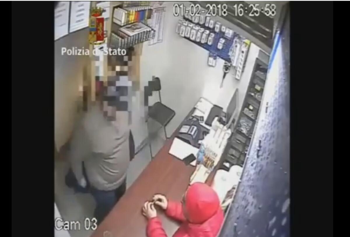 CATANIA: Taglieggiano un commerciante e minacciano di rapirgli il figlio: arrestate 6 persone - LE FOTO - 