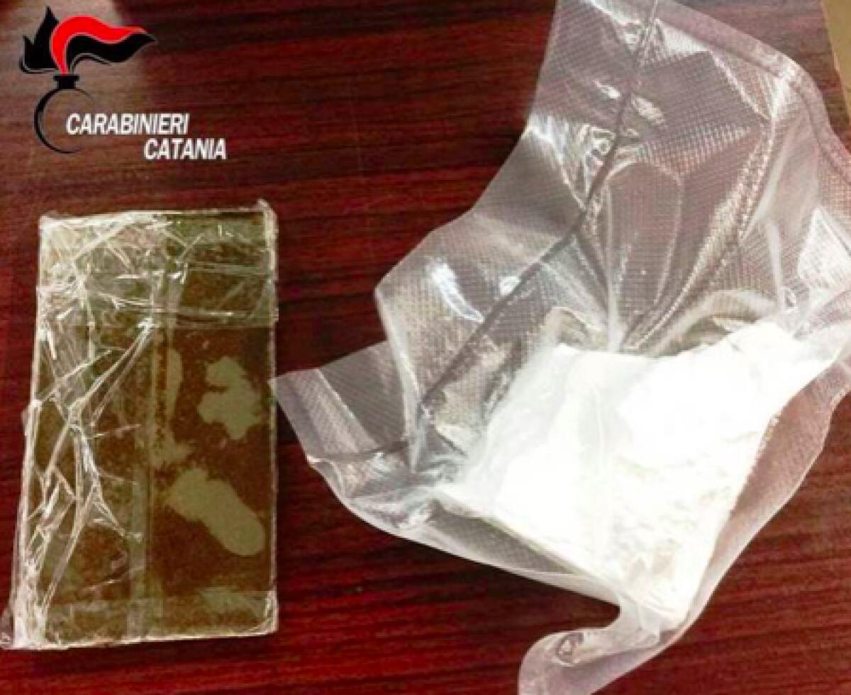 CATANIA: Durante un controllo alla circolazione stradale viene trovato in possesso di cocaina ed hashish, arrestato - 